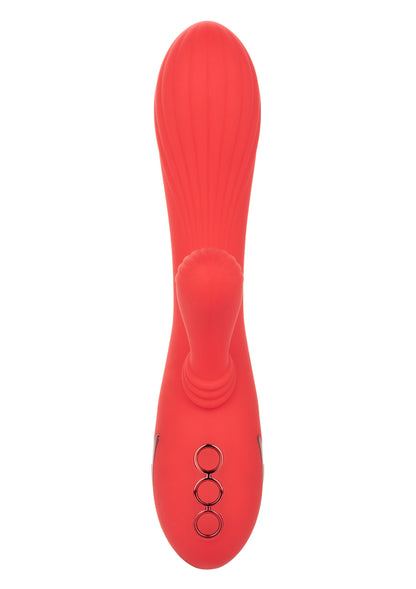 California Dreaming Palisades Passion offre vibrazioni intense, stimolazione riscaldata e un esclusivo stimolatore oscillante per un piacere avvolgente e sensuale.