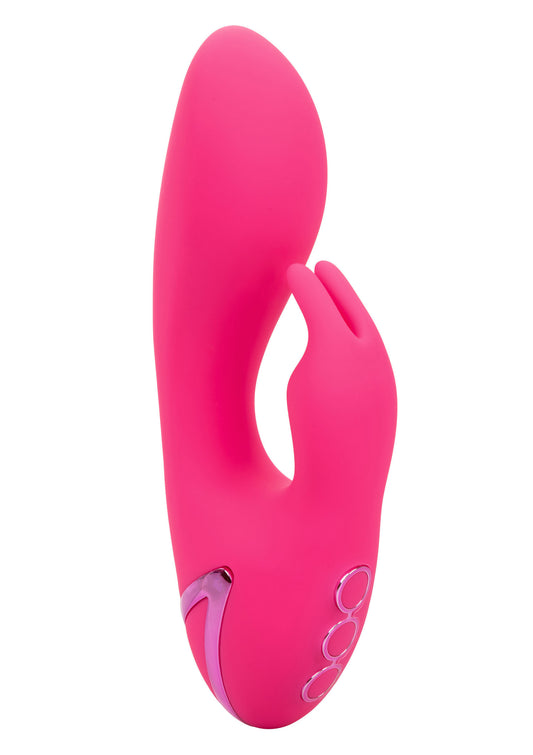 CalExotics So. Cal Sunshine combina 10 vibrazioni, 3 velocità e motori duali in silicone premium per un’esperienza di piacere intensa e personalizzata.